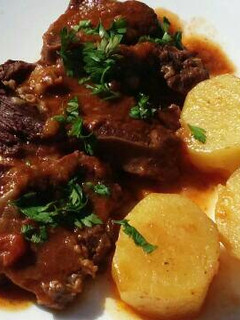 Una foto de Estofado de Lengua 🐮