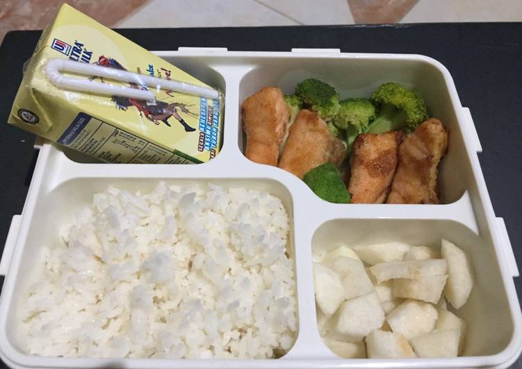 Bagaimana mengolah Bekal Anak &#34;Salmon Teriyaki&#34;, Enak Banget