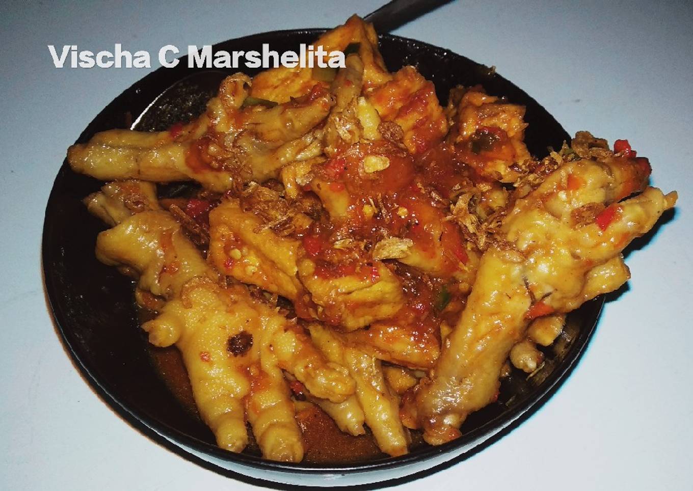 Bagaimana Menyiapkan Ceker Setan Pedas Manis, Lezat Sekali