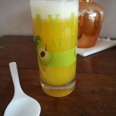 A picture of Pineapple juice.