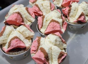 Foto resep Bolu Kukus Mekar Neapolitan Anti Gagal by Fitsas