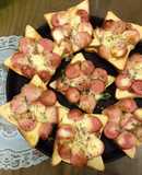 Pizza nhanh gọn nhân thịt băm xúc xích từ đế bánh mỳ gối - Air fryer - Nồi chiên không dầu