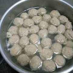 Foto resep Bakso daging sapi tanpa baking powder