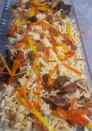 A picture of Beef kabuli pulao.