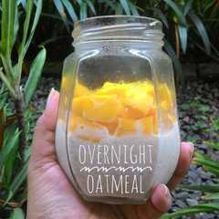 A picture of Overnight oatmeal seadanya 😅.
