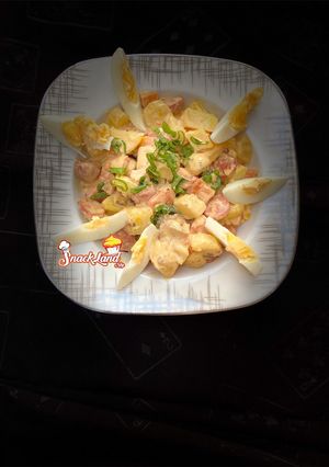 A picture of Buffalo potatoes salad.