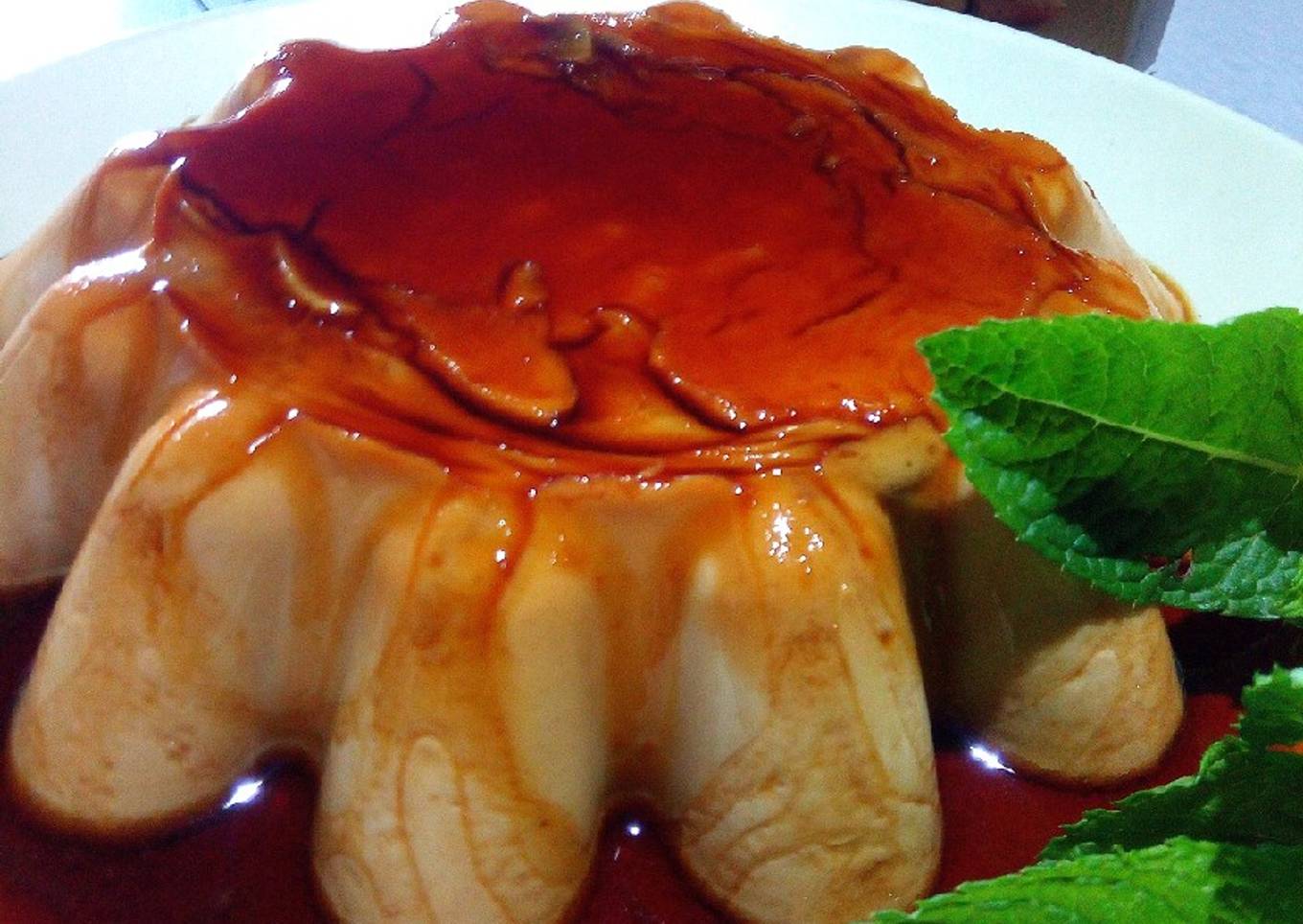 Flan de turrón duro de almendras. (Thermomix)