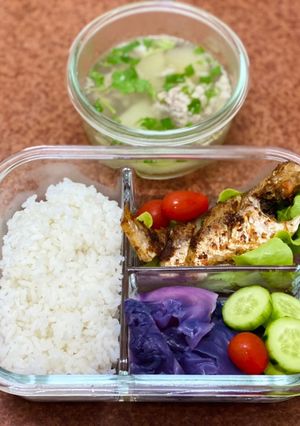 Hình của món Lunch Box 27.