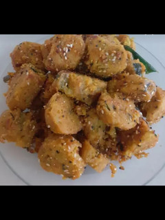 દૂધી ના મુઠીયા (Dudhi Muthia Recipe In Gujarati) રેસીપી મુખ્ય ફોટો