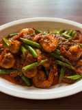 Udang khamped dengan buncis (thai food)