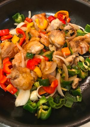 A picture of Sweet and sour chicken.