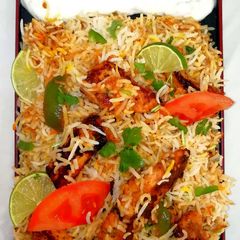 A picture of Chicken tikka biriyani.