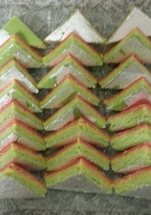 A picture of Trirangi Barfi.