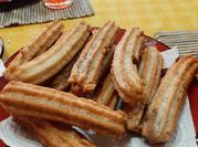Una foto de churros con polvo de hornear