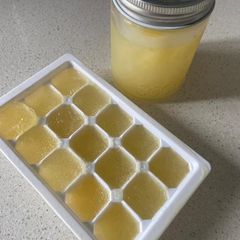 A picture of Gondhoraj Lemonade squash.