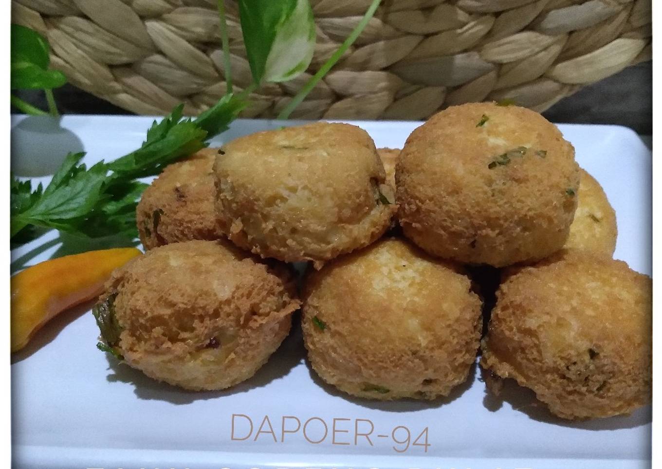 261. Tahu Goreng Bulat