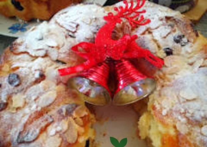 Steps to Make Any-night-of-the-week Roscón de reyes - Spanish Christmas Cake