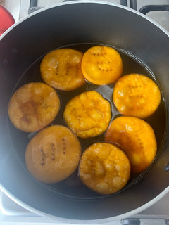 Una foto de Sopaipillas pasadas