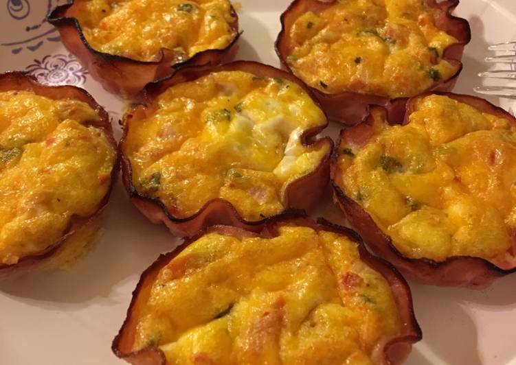 How to Prepare Homemade Ham and Egg Cups