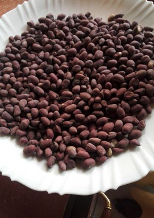 A picture of Roasted Common nuts.