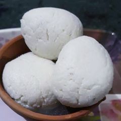 Spoongy soft rasgulla A picture of Spoongy soft rasgulla.