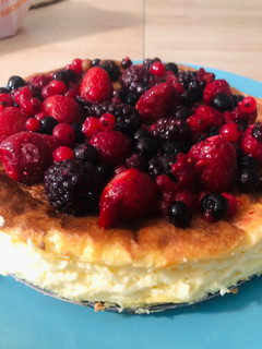 Una foto de Cheesecake con Frutos Rojos 🍓