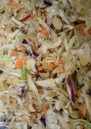 A picture of ramen cabbage salad easy to make.