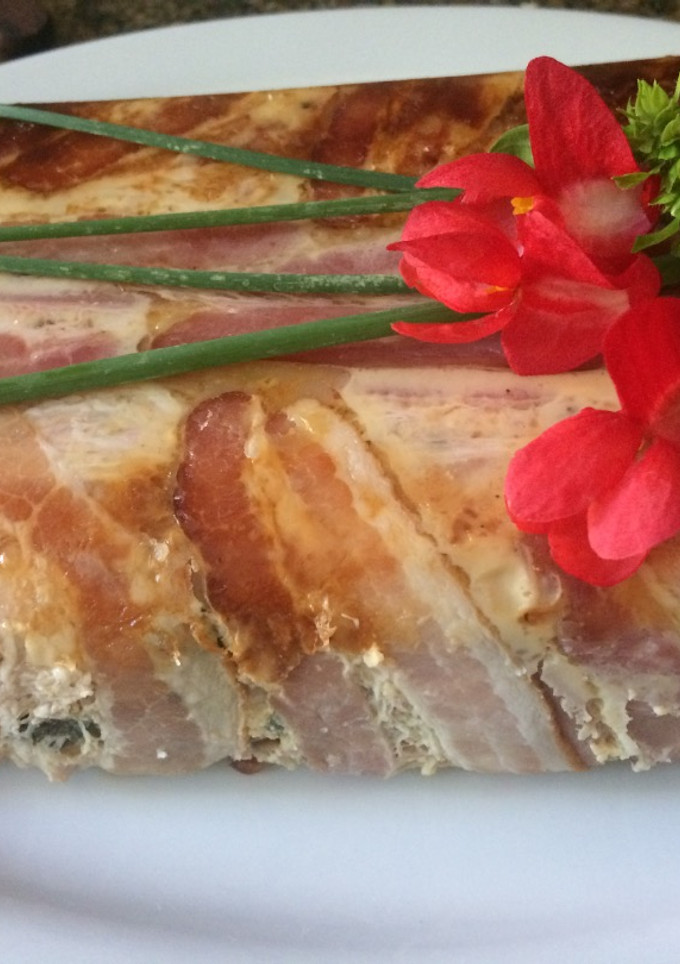 Una foto de Terrina de pavo con pistachos y champignons -fácil