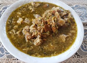 Una foto de Chicharrón en salsa verde