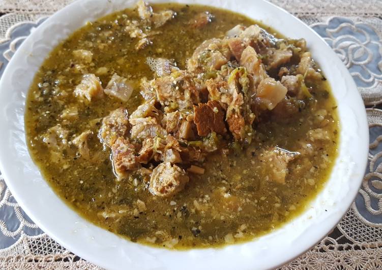 Chicharrón en salsa verde