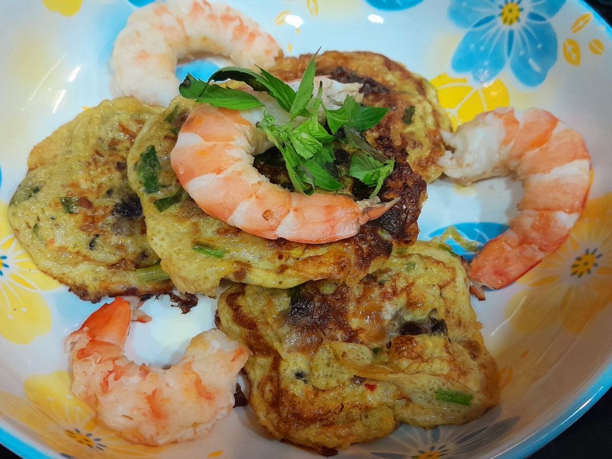 Trứng chiên tép khô hải sản