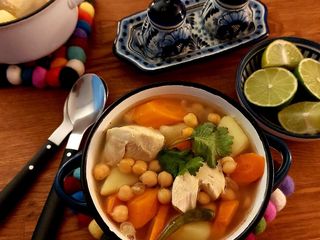 Caldo de pollo