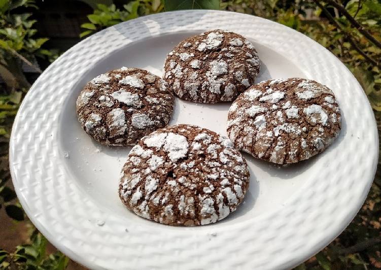 Step-by-Step Guide to Make Homemade Christmas chocolate crinkle cookie