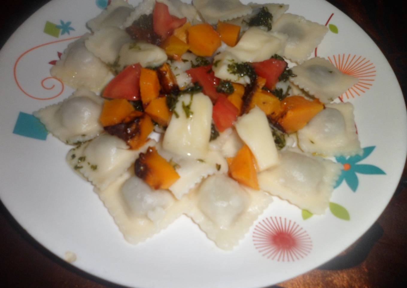 Ravioles con calabaza, albahaca y algo más