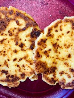 Una foto de Tortillas con extra queso 🧀 😋
