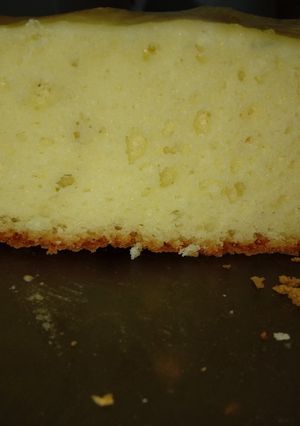 Una foto de Bizcochuelo de limón y leche