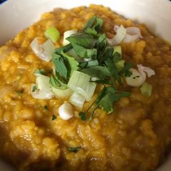 A picture of Red lentil dal (vegan if you sub the ghee 😁).