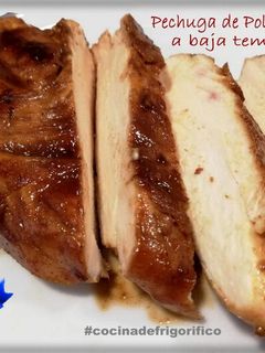 Una foto de Pechuga de pollo de corral a baja tempertaura