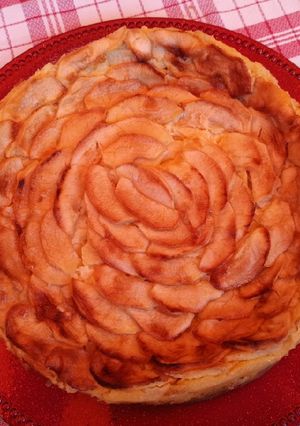 Una foto de Pastel cremoso de manzana