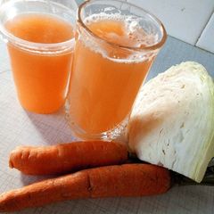 A picture of Cabbage carrot miracle juice.