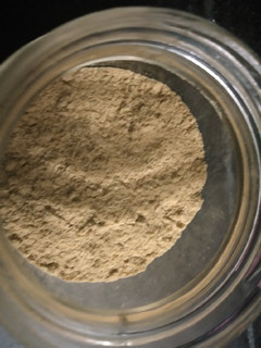 A picture of Bread crumbs.