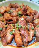 Thịt vai heo kho cá phèn hồng