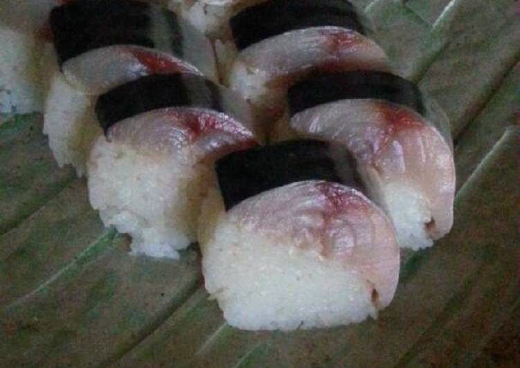 Steps to Prepare Favorite Mackarel Sushi