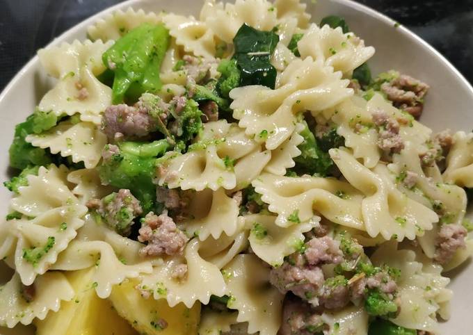 Sausage Tagliatelle Recipe by George Clark - Cookpad