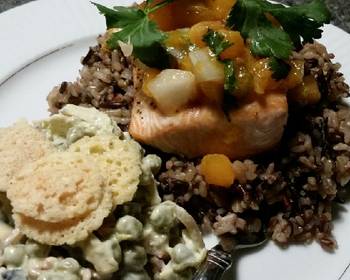 Without Fail Make Recipe Brads salmon w apricot Pico  chunky Bleu cheese pea salad Delicious