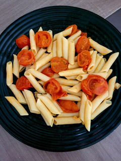 Una foto de Macarrones salteados