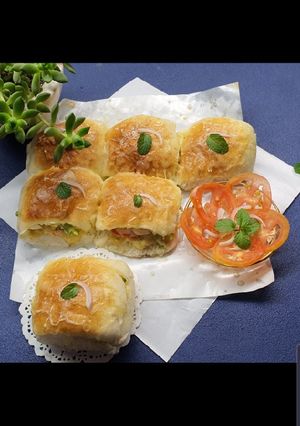 A picture of Awadhi Chicken Sliders.