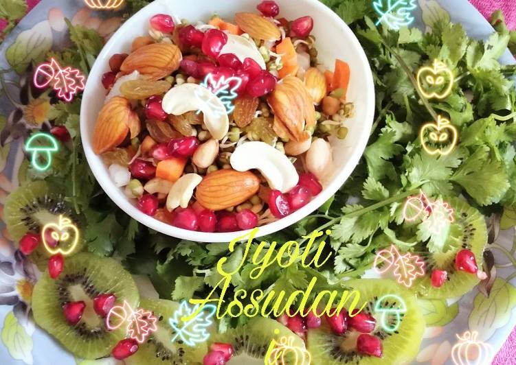 Recipe of Perfect Healthy Sprout chaat 🍎🥝🍎🥝😋😋