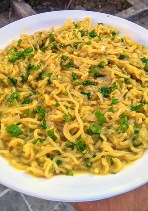 A picture of Onion Garlic Maggi.