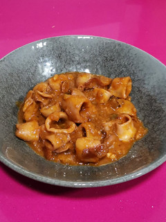 Una foto de Calamares encebollados
